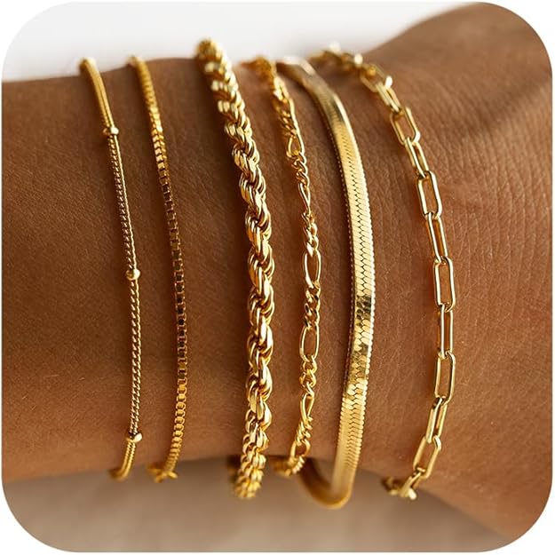 Jorina | Chic Gold Bracelet Set