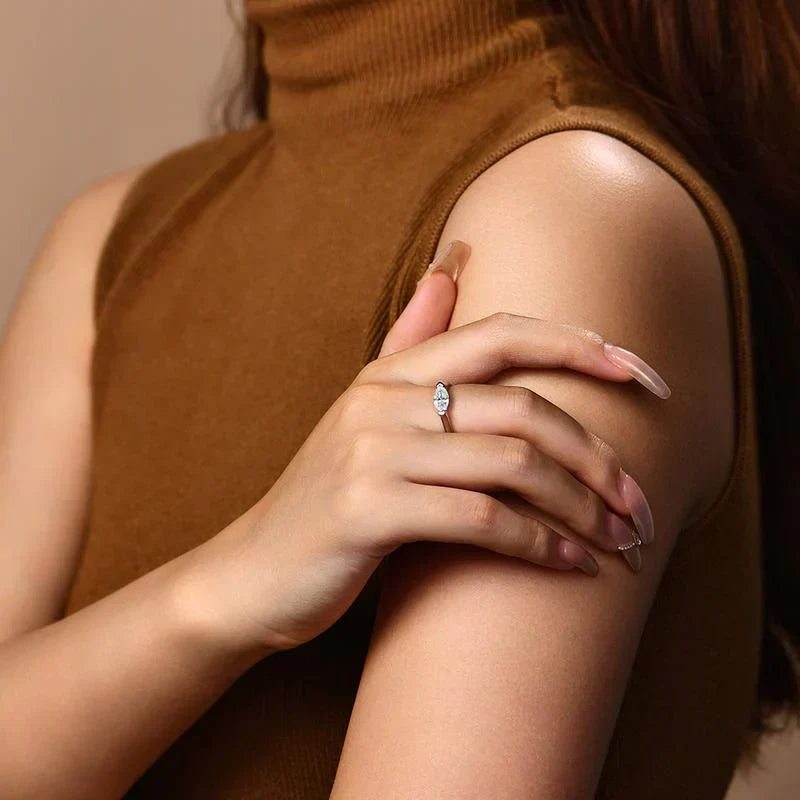 Orva | Elegant Marquise Ring