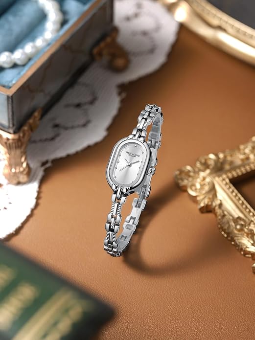 Vevina | Elegant Oval Time Display