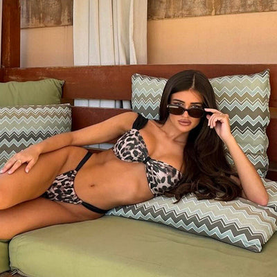 Kynlee | Three-Point Bikini Two-Piece Set