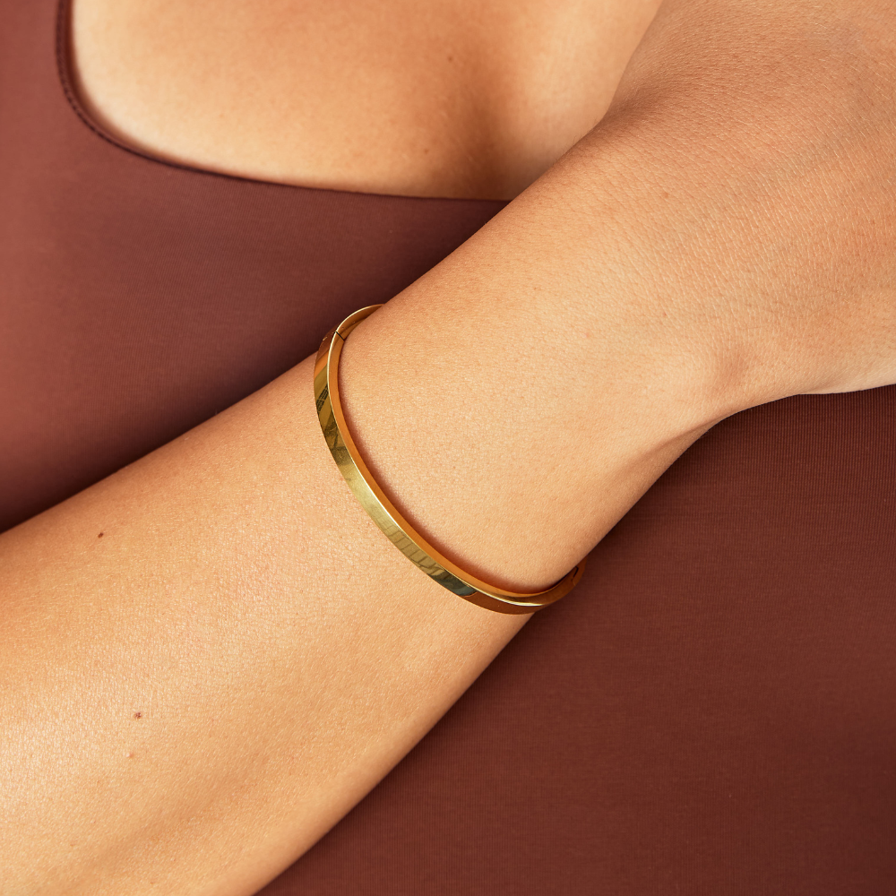 Eda | Elegant Gold Bracelet
