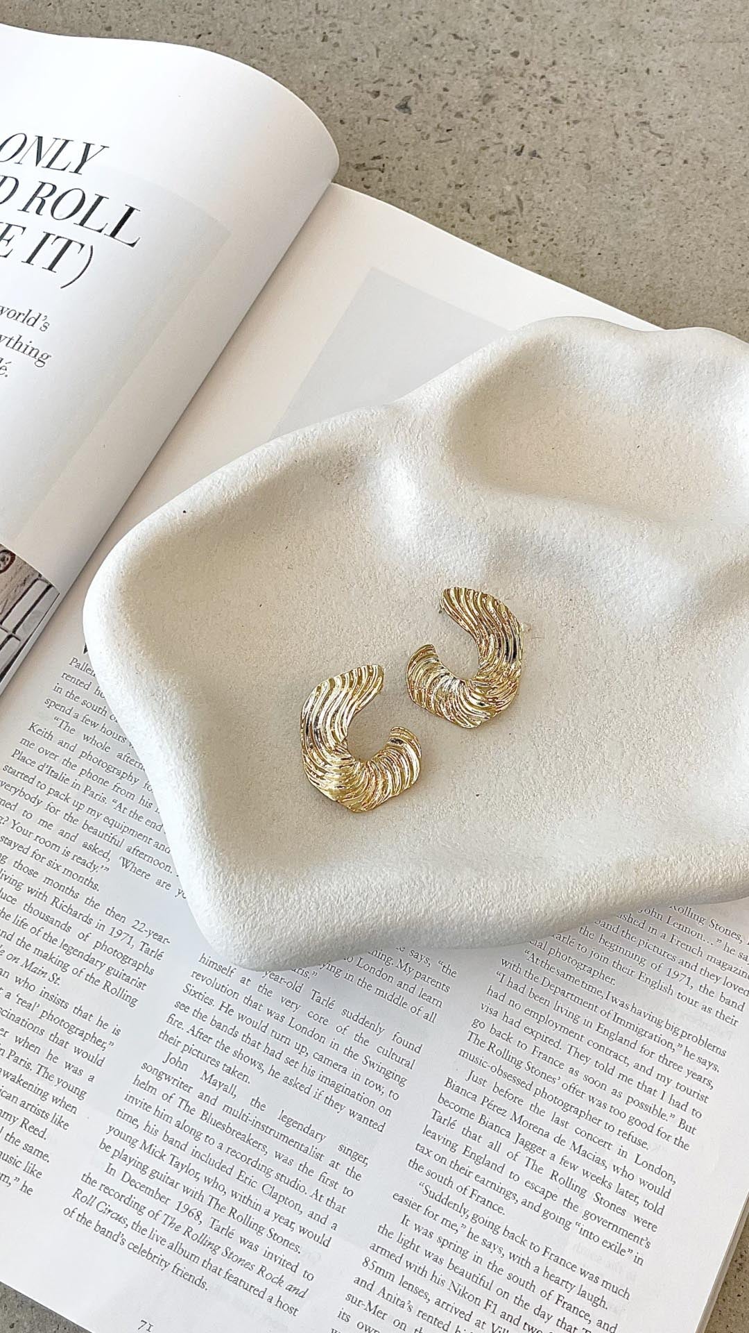 Blake | Gold Wavy Texture Earrings