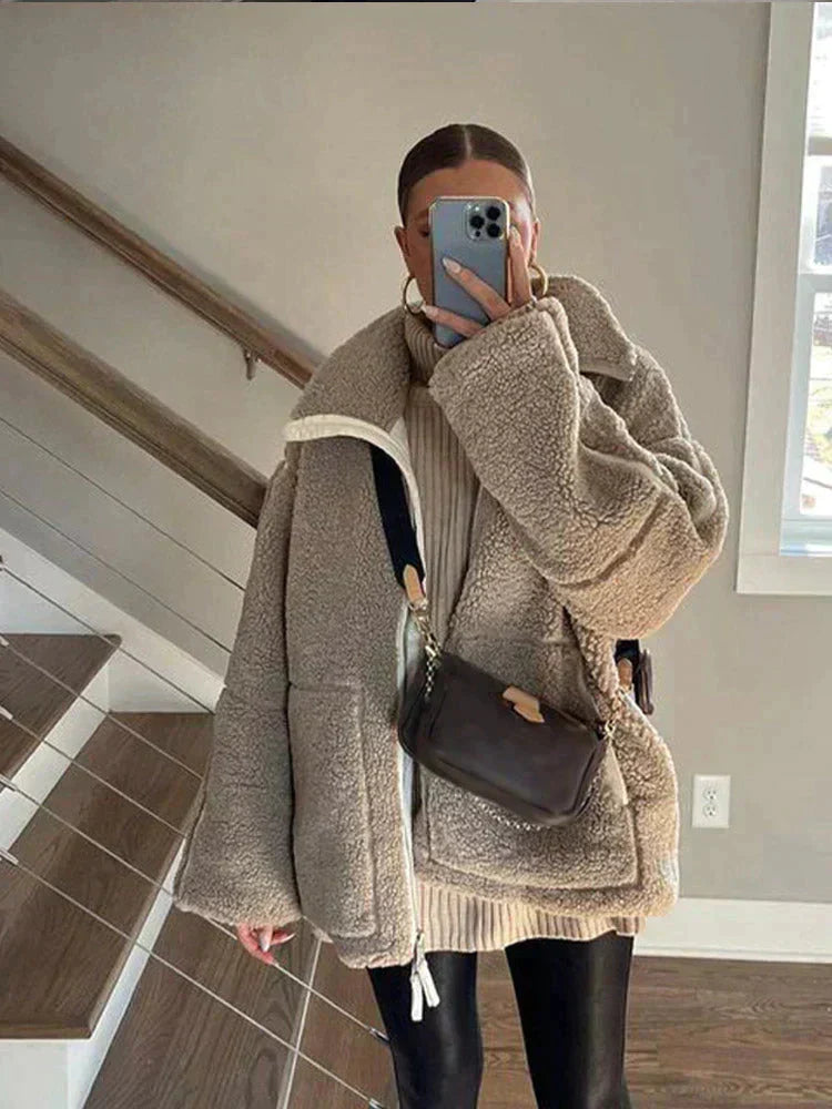 Viloria | Zip-Up Teddy Coat