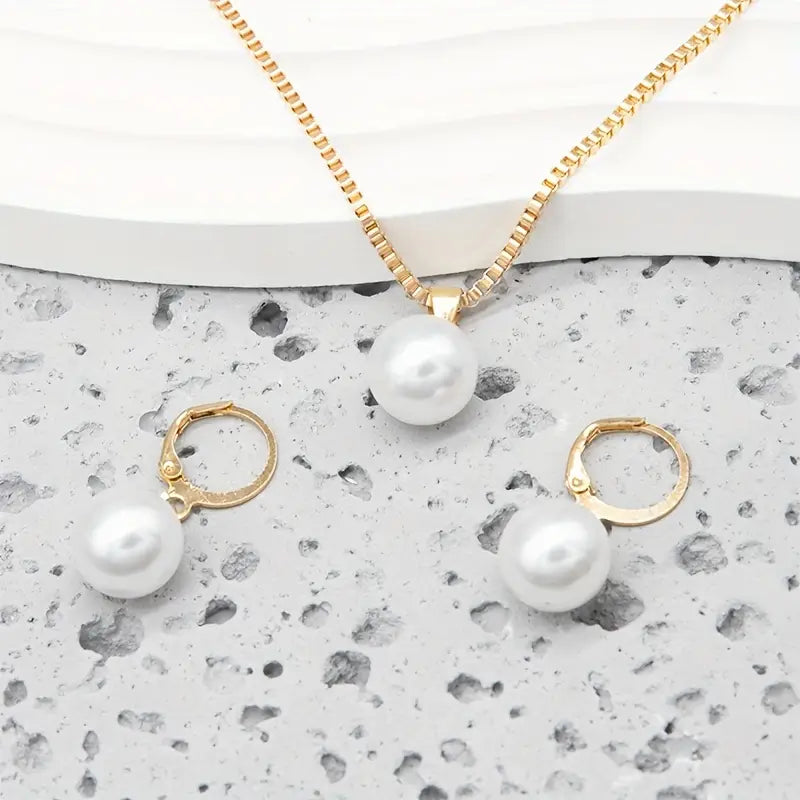 Leofwyn | Gold Pearl Dangle Jewelry Set