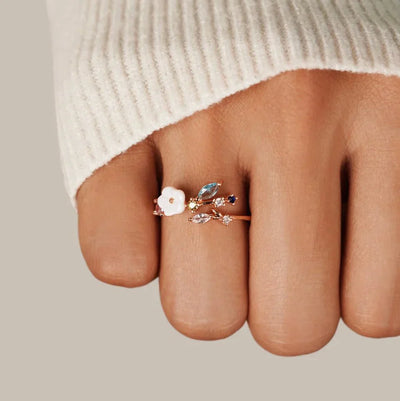 Kaia | Flower Ring