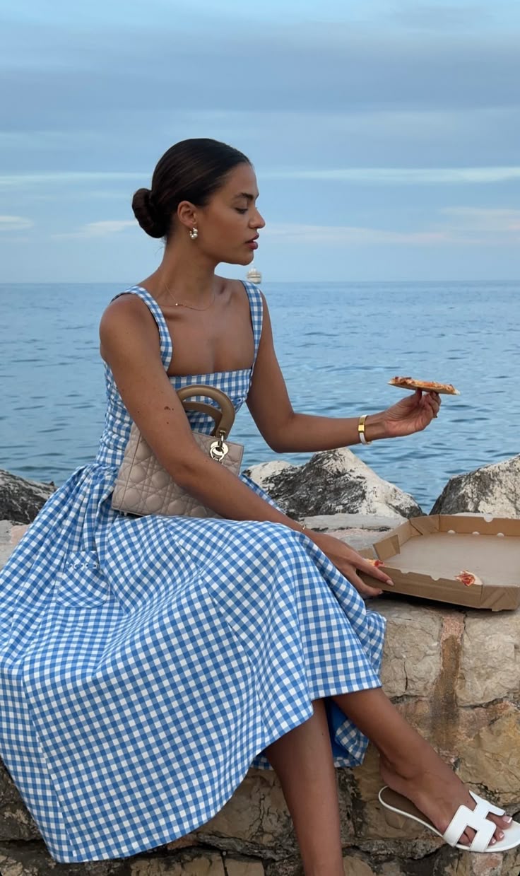 Ariana | Sleeveless Midi Summer Dress