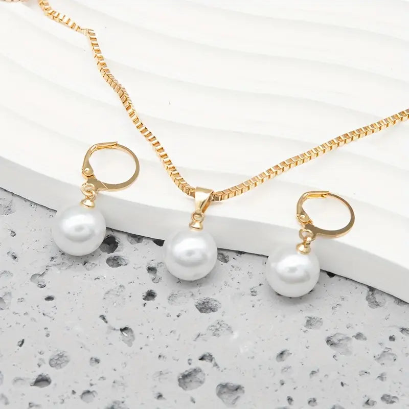Leofwyn | Gold Pearl Dangle Jewelry Set