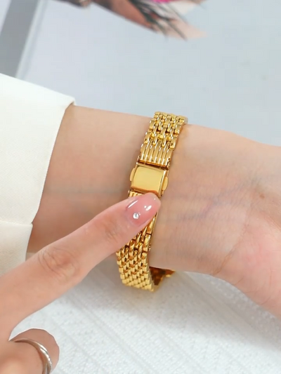 Vilda | Classic Gold Link Watch