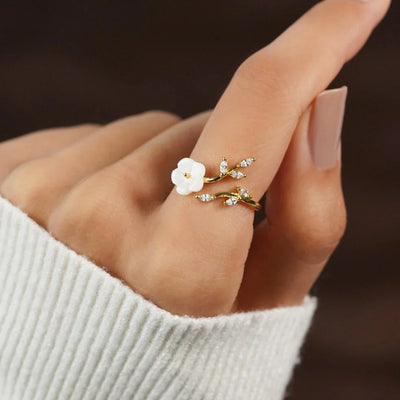 Kaia | Flower Ring