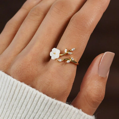 Kaia | Flower Ring